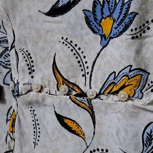 Ann Taylor puffed sleeved tunic